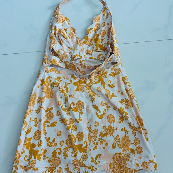 Maeve V-Neck Scalloped Mini Dress - Picture 4 of 5